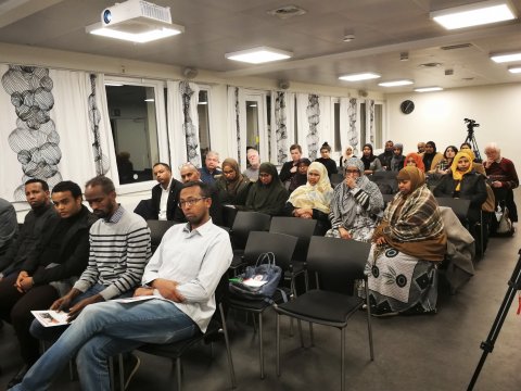 Velbesøgt offentligt møde om udvisning af somaliere